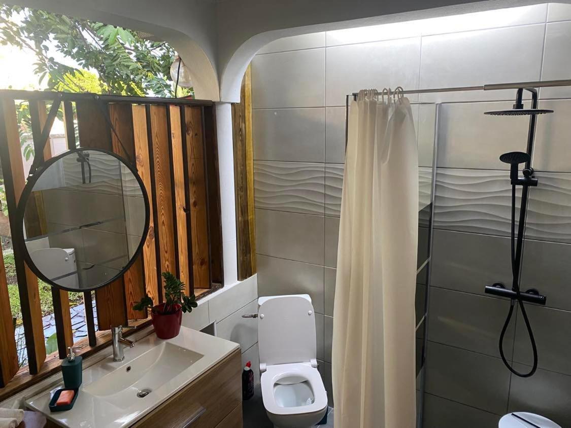 Ti Kaz Lo Ker Chambre D'Hote Chez L'Habitant Saint-Joseph Exteriör bild