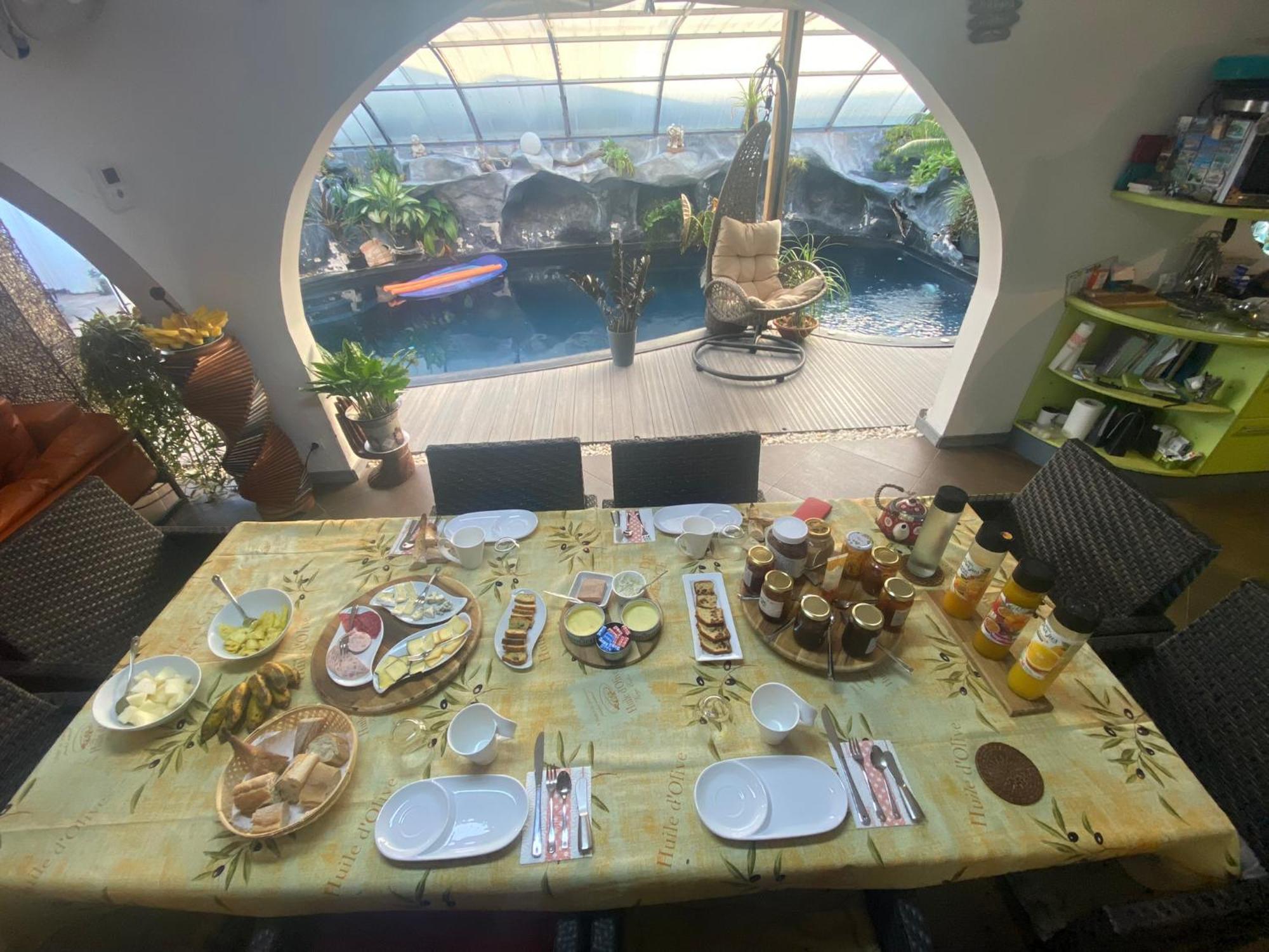 Ti Kaz Lo Ker Chambre D'Hote Chez L'Habitant Saint-Joseph Exteriör bild